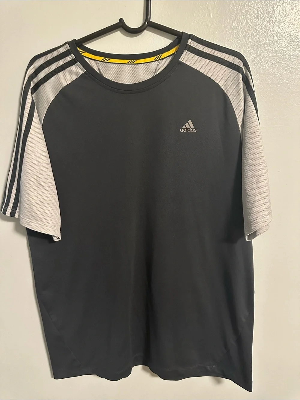 adidas Men's Black Tee with White Mesh Sleeves and Yellow Neck Accent Size L